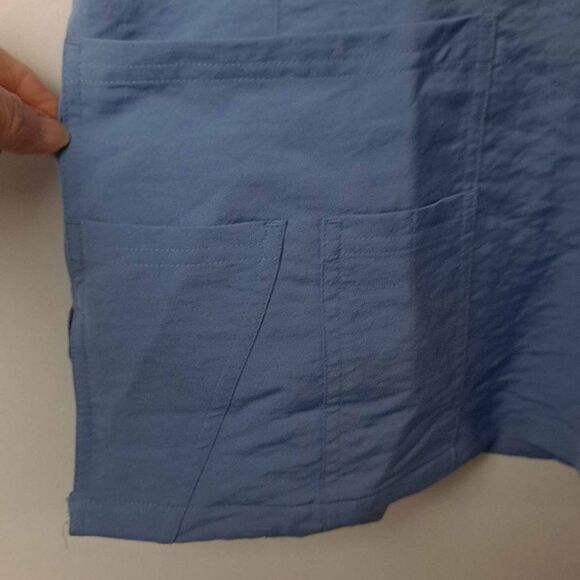 Crest Scrubs top - Picture 4 of 12